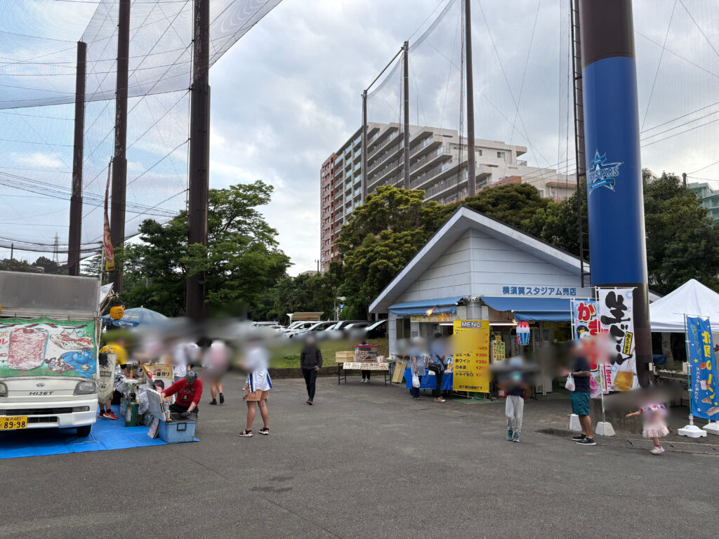横須賀スタジアムの売店の様子