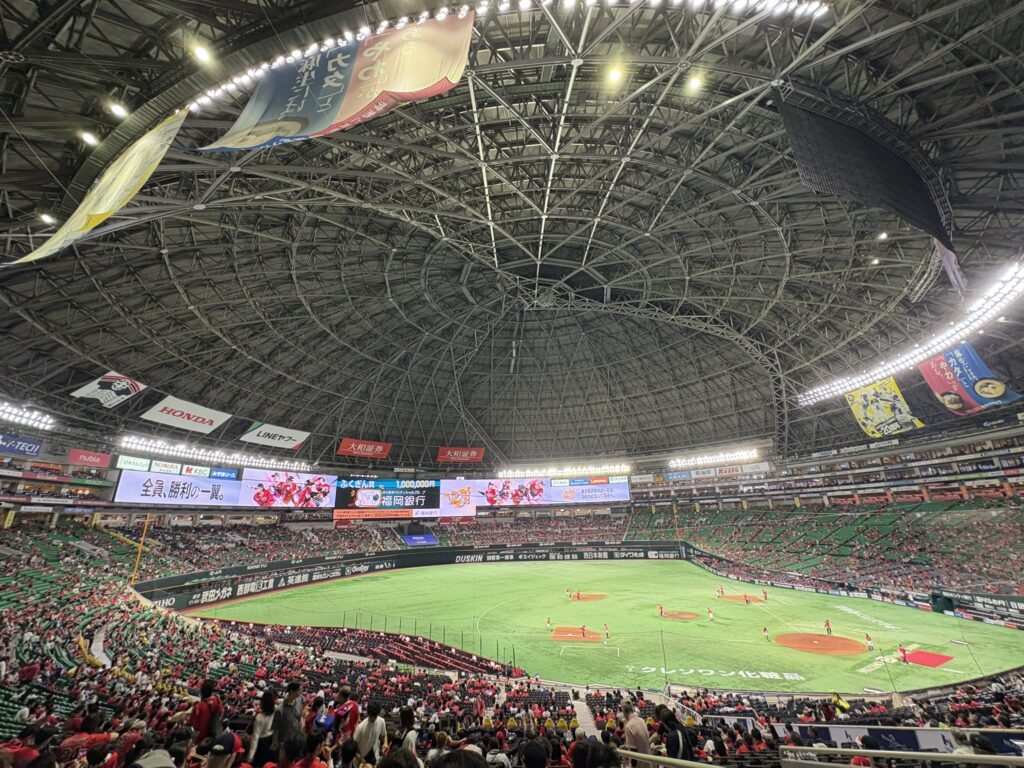福岡ドームのグラウンド