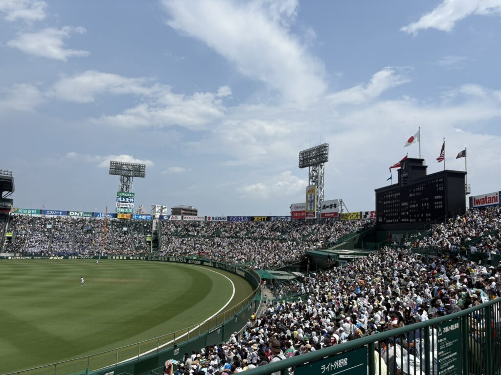 阪神甲子園球場のグラウンド