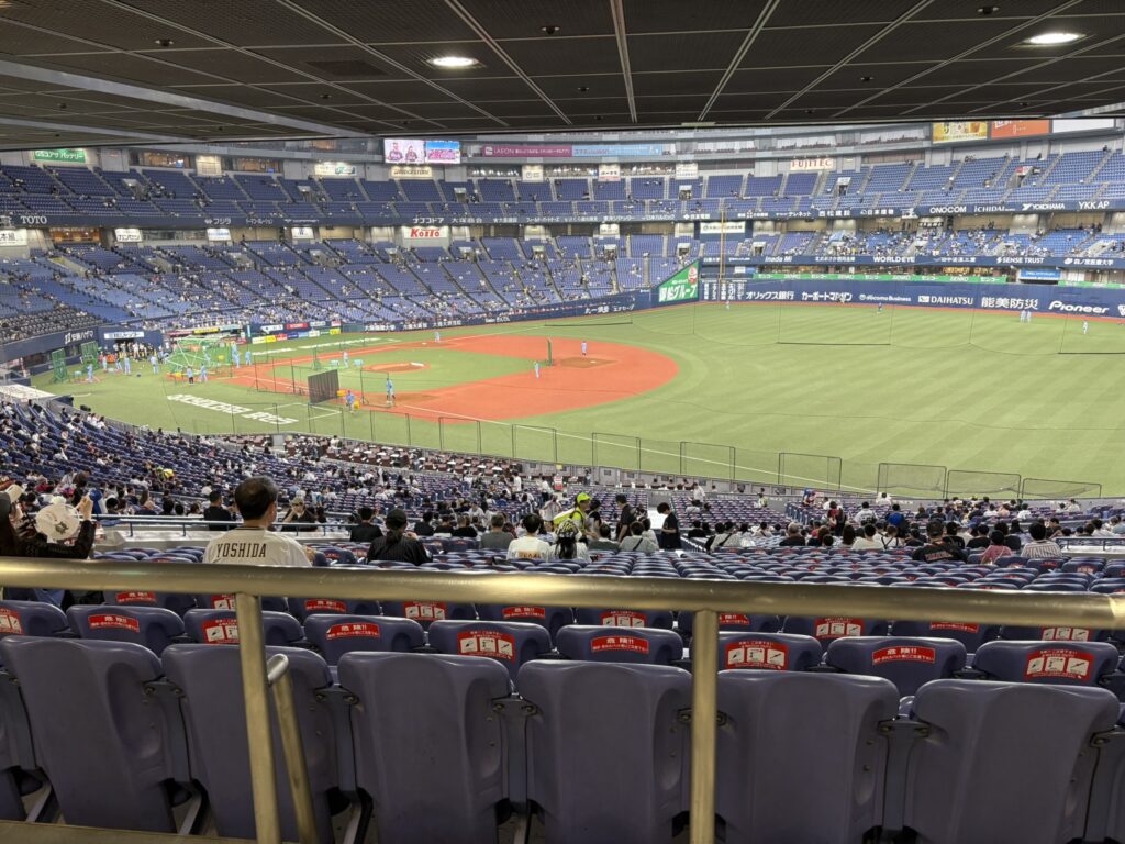 京セラ内野下段最後列から