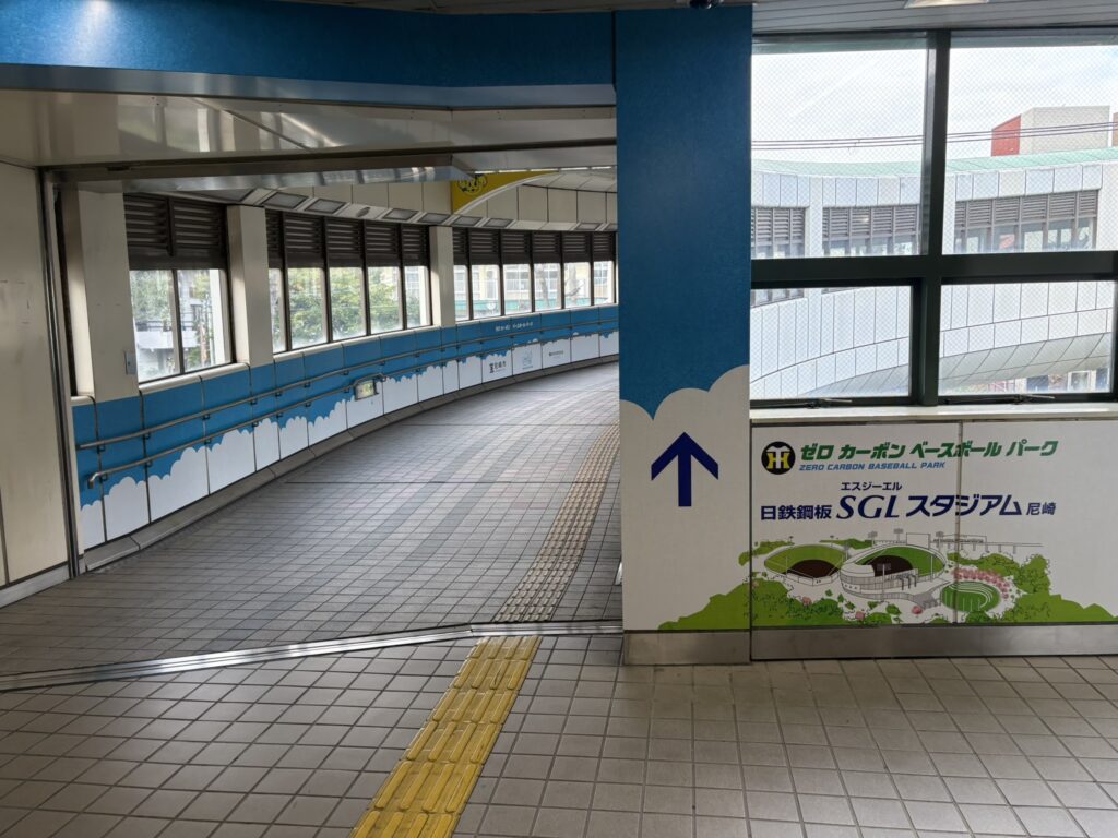 大物駅の連絡通路