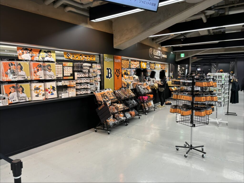 東京ドームのコンコース