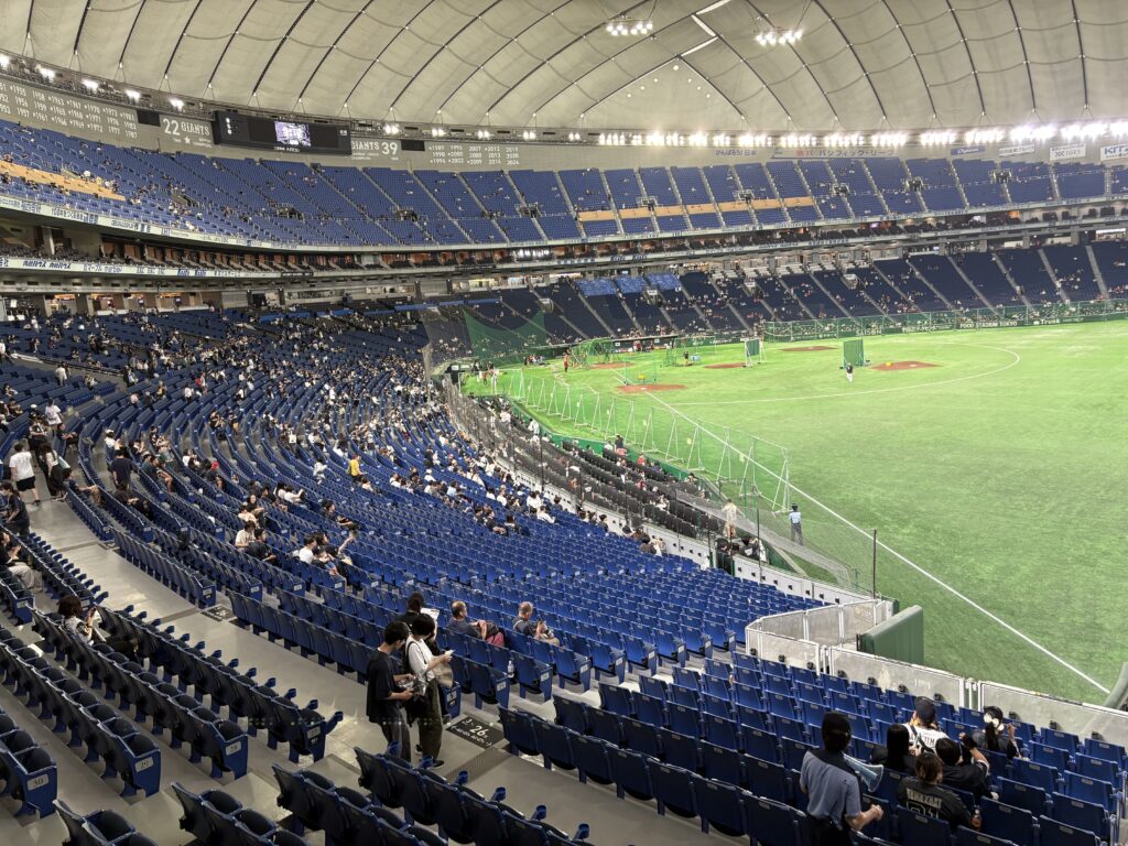 東京ドーム内野の雰囲気