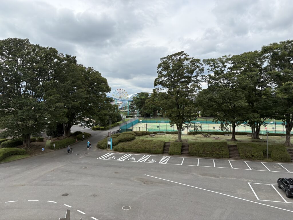 エイジェックスタジアムの駐車場