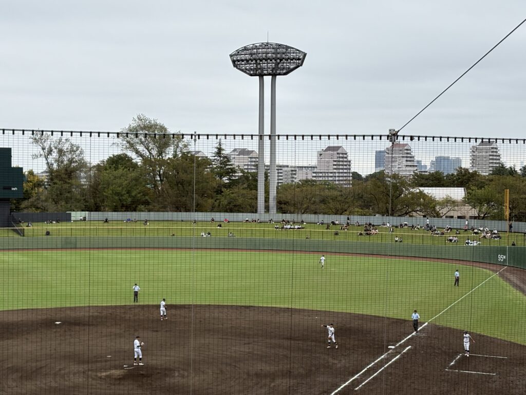 保土ヶ谷球場の外野席