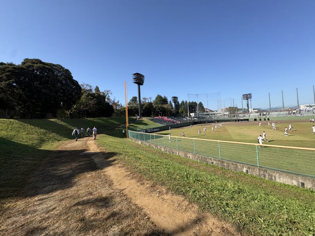 スリーボンド八王子の通路