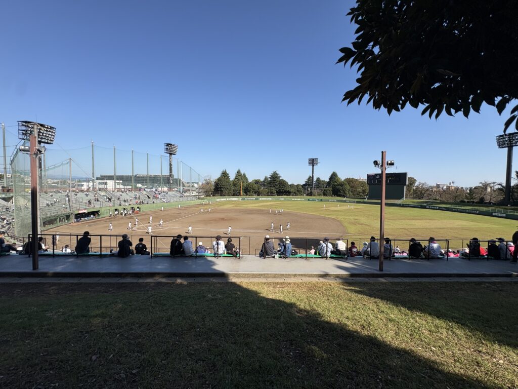 スリーボンド八王子内野の木陰
